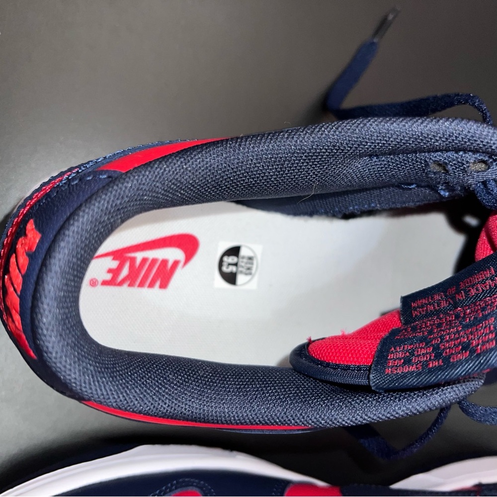 👟 Nike Dunk Low Red/Navy – Size 9.5 (DV0833-601) - Picture 10 of 10